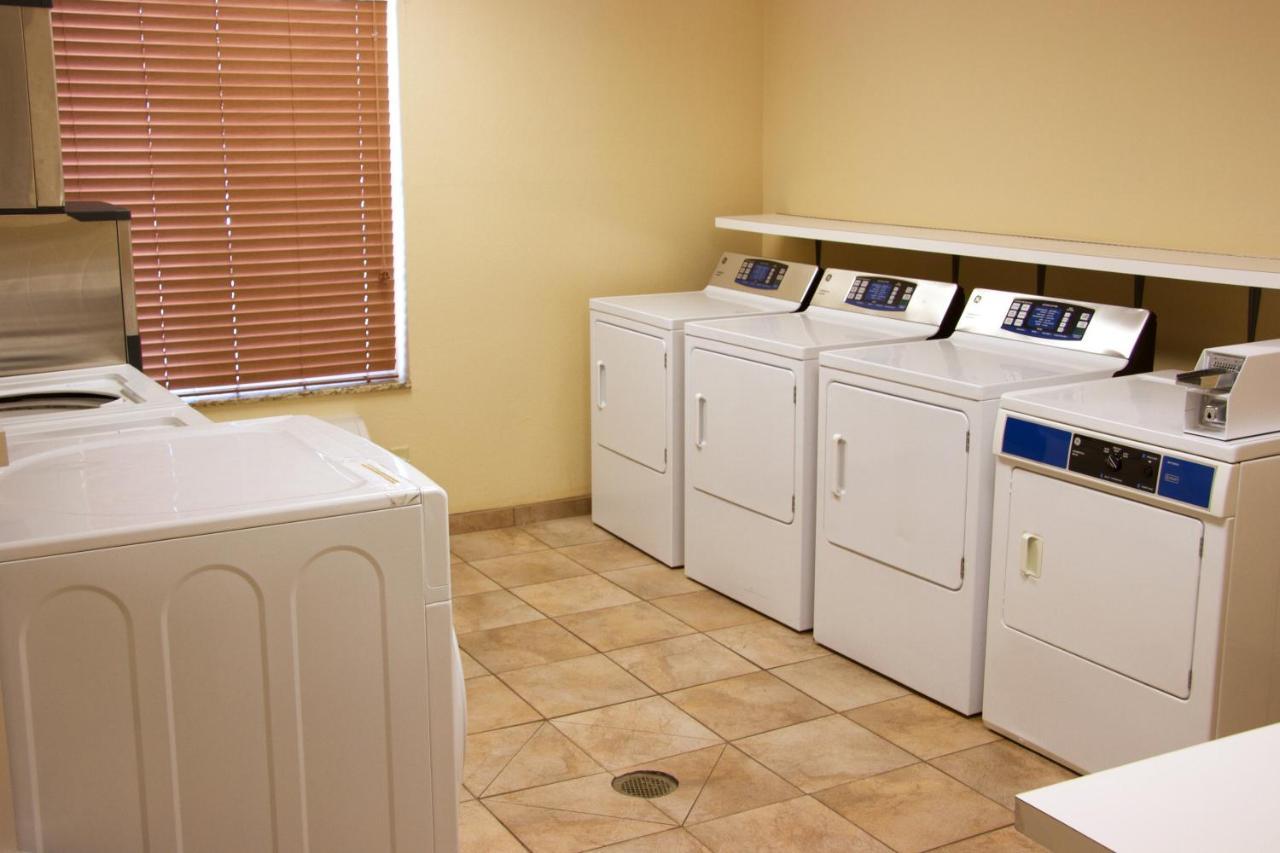 Candlewood Suites Champaign-Urbana University Area By Ihg Экстерьер фото