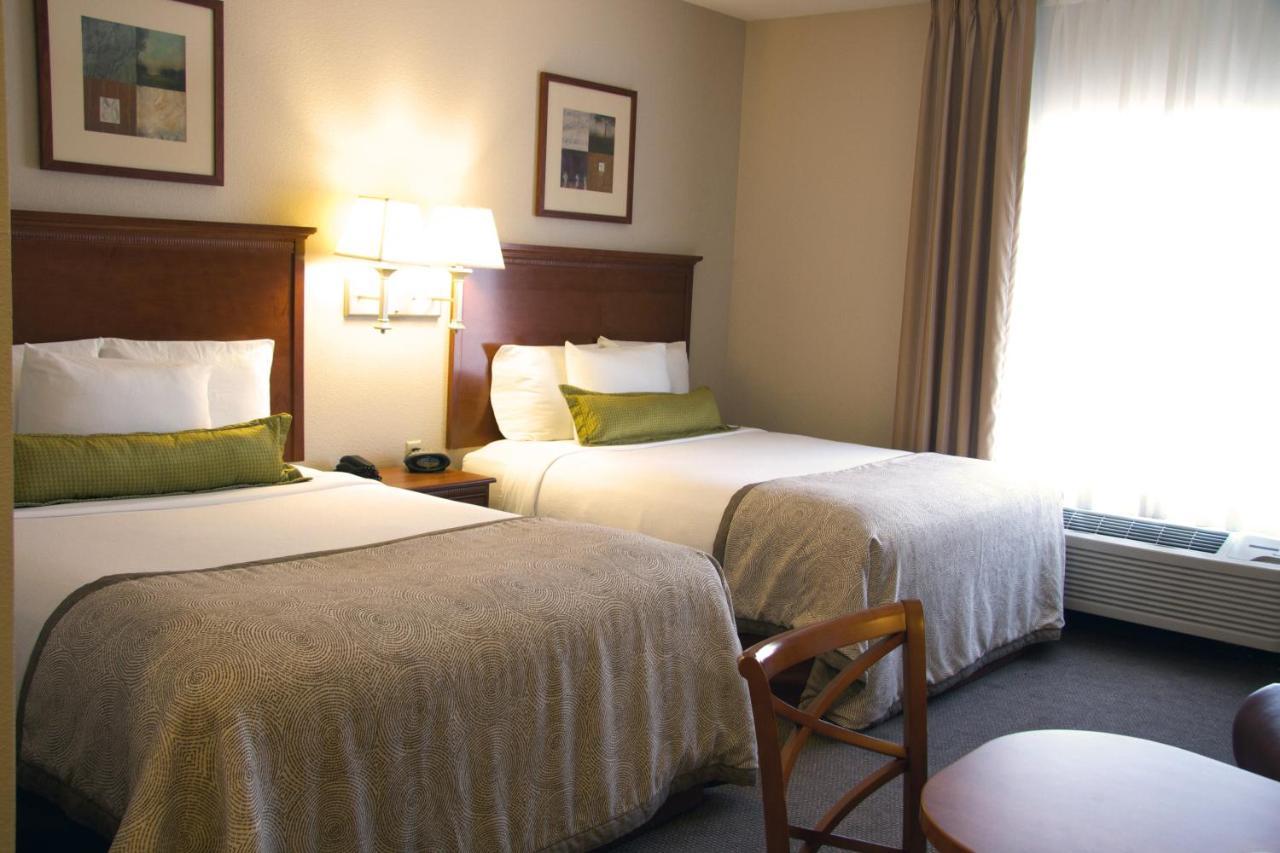 Candlewood Suites Champaign-Urbana University Area By Ihg Экстерьер фото