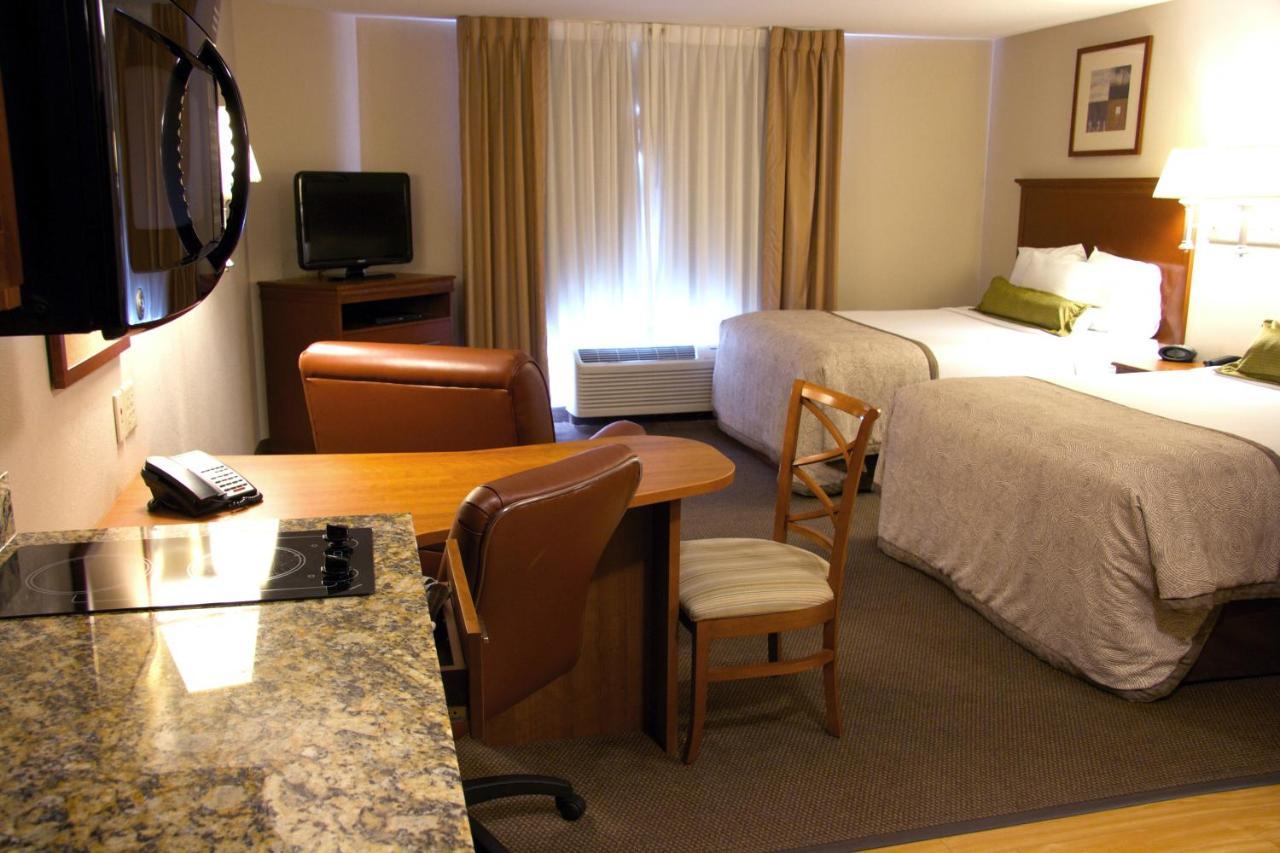 Candlewood Suites Champaign-Urbana University Area By Ihg Экстерьер фото